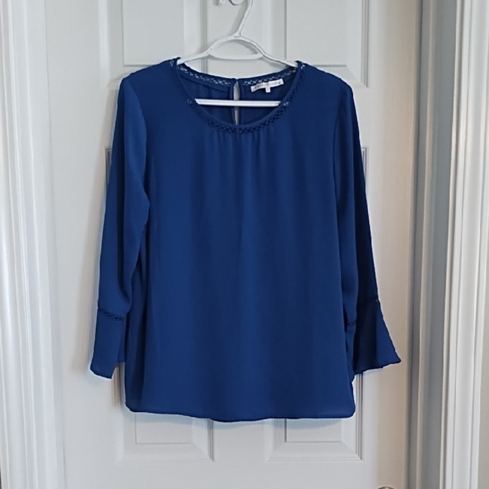 Violet & Claire Elegant Blue Blouse